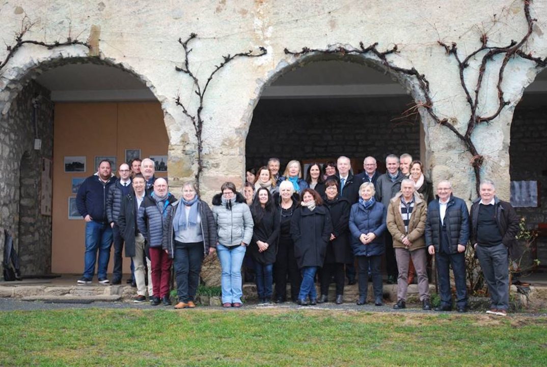 découvrez les candidats du mouvement 'avançons ensemble' pour les municipales 2026 à notre-dame-de-monts et leur programme pour dynamiser la commune.